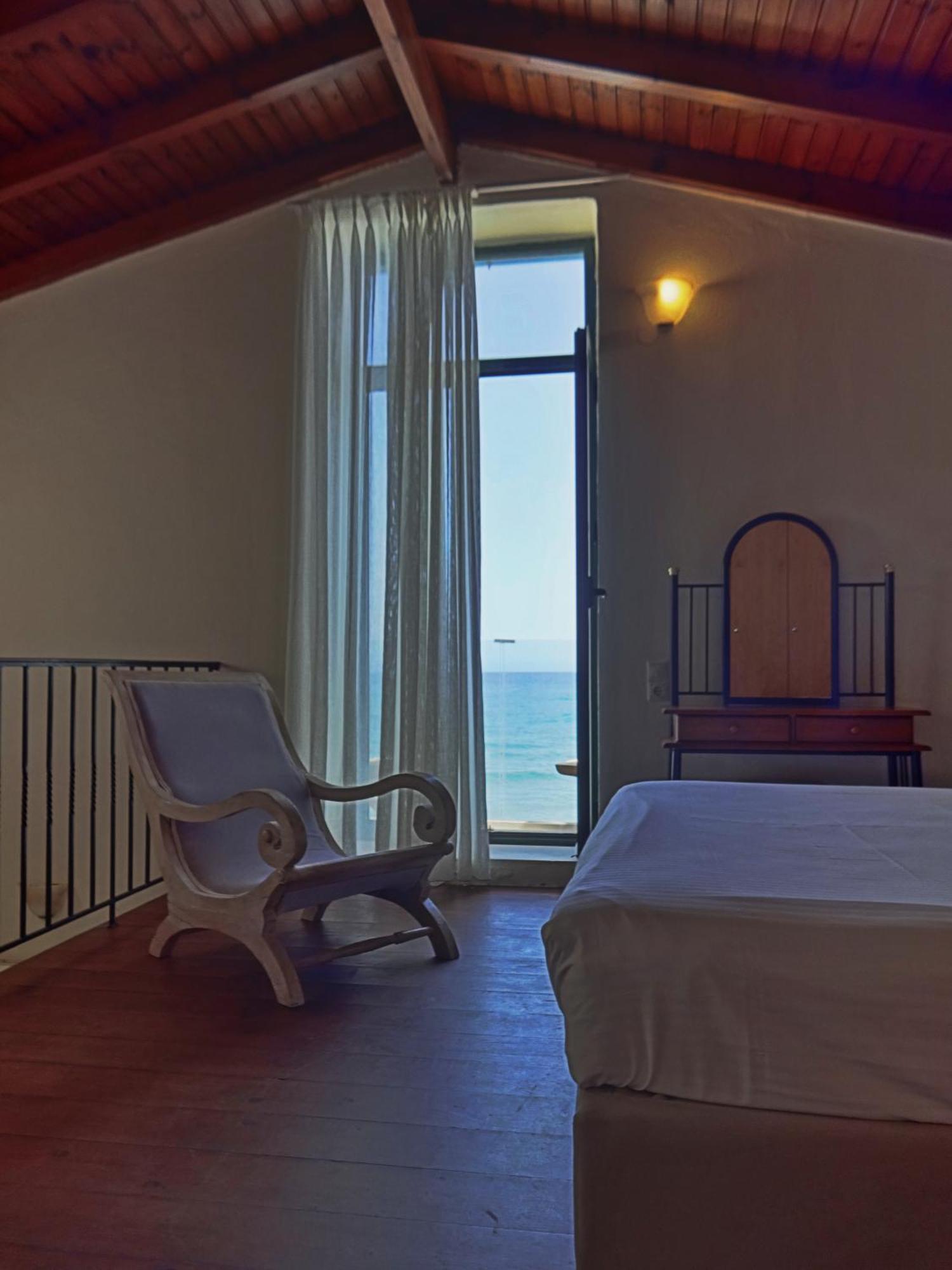 Thalassa Apartments Rethymno  Bagian luar foto
